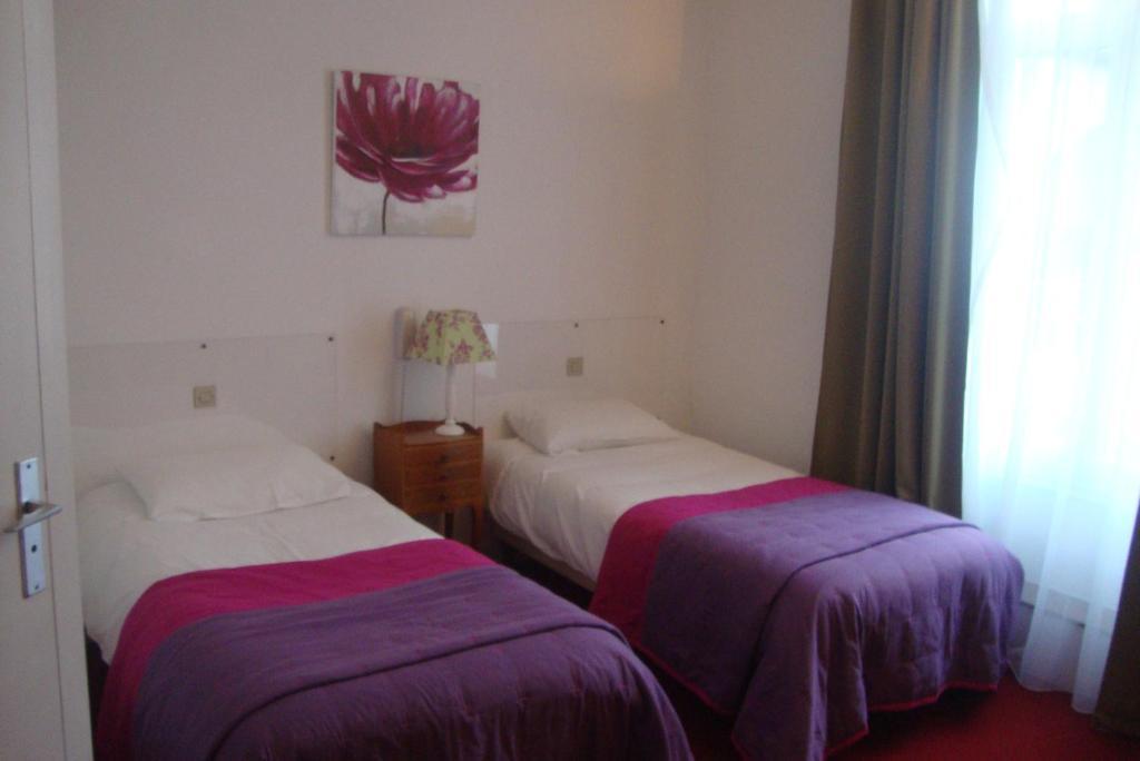Hotel Le Beau Site Gien Rum bild
